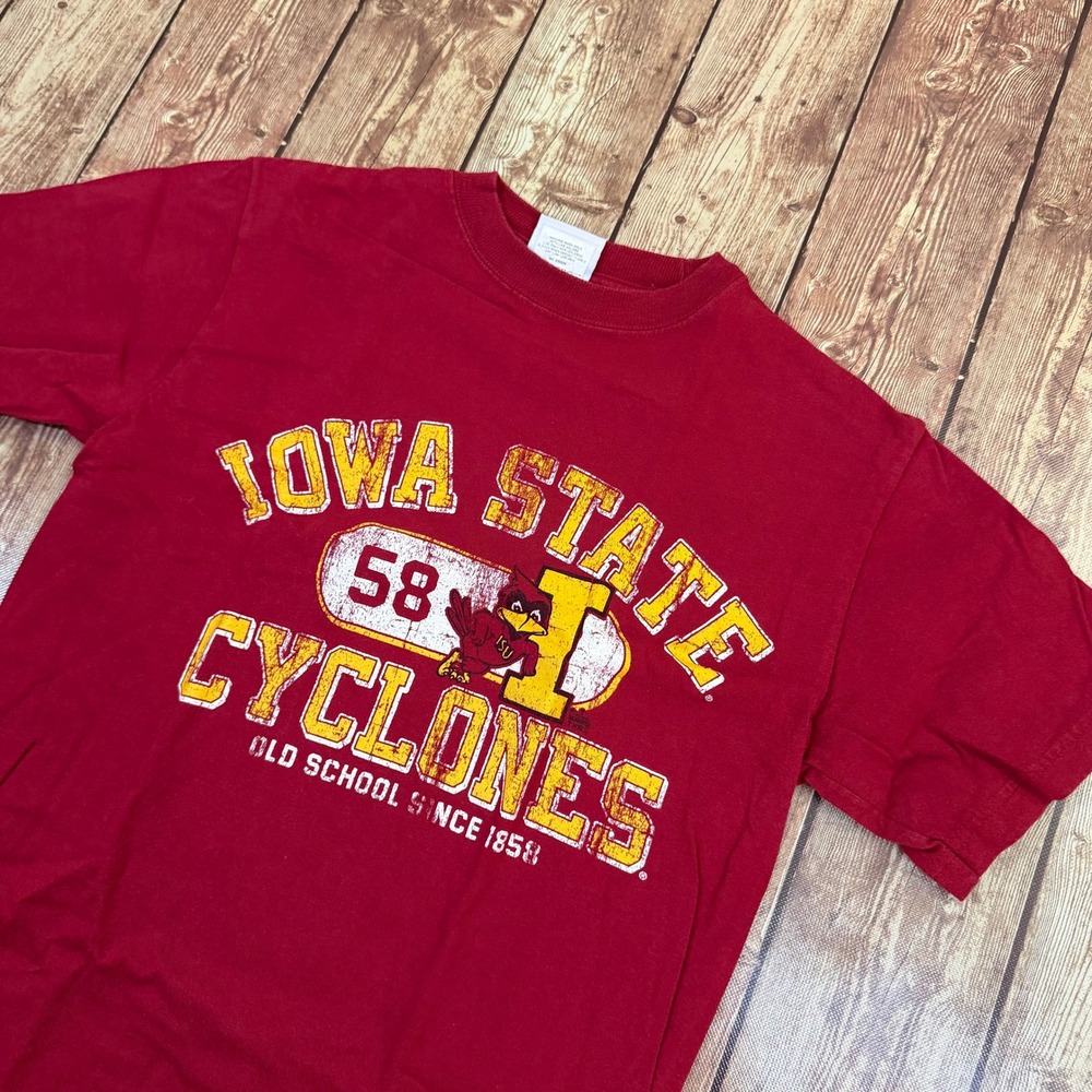 Champion Iowa State Cyclones T Shirt Mens Small Red Graphic Tee Short Sleeve